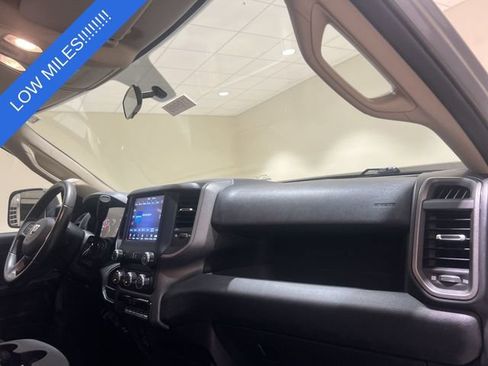 Used 2020 RAM 3500 Tradesman w/ Chrome Appearance Group RWD image 26