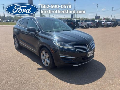 Used 2018 Lincoln MKC Premiere image 1