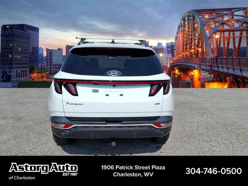 Used 2022 Hyundai Tucson SEL w/ Convenience + Premium Package AWD/4WD image 4