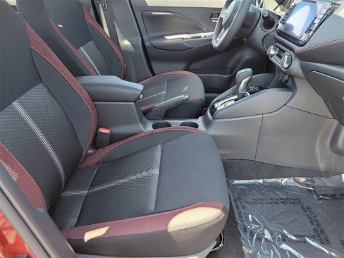 New 2025 Nissan Versa SR w/ Trunk Package image 12