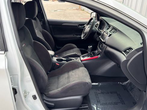 Used 2019 Nissan Sentra NISMO image 14