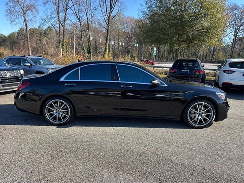 Used 2020 Mercedes-Benz S 560 Sedan image 8