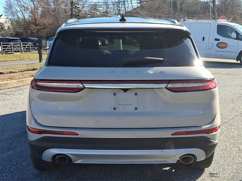 Used 2022 Lincoln Corsair AWD w/ Premium Package image 5