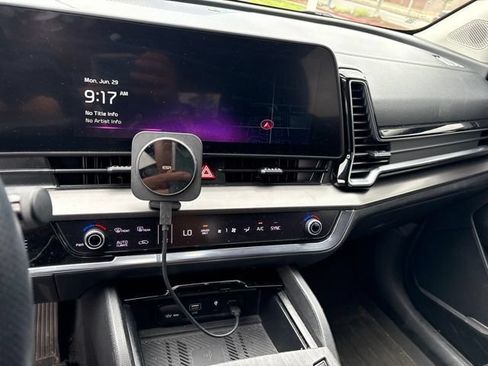 Used 2023 Kia Sportage EX w/ EX Premium Package AWD/4WD image 8