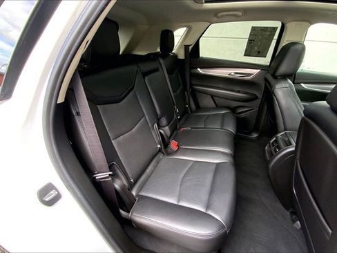 Used 2019 Cadillac XT5 Luxury FWD image 27