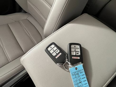 Used 2022 Honda CR-V EX-L image 28