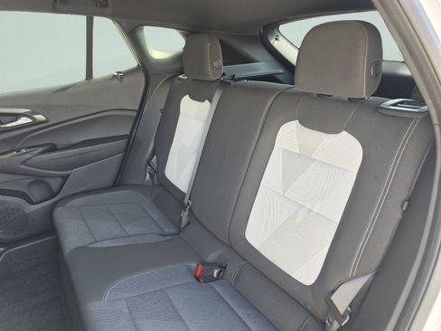 Used 2024 Chevrolet Trax RS w/ Driver Confidence Package FWD image 19