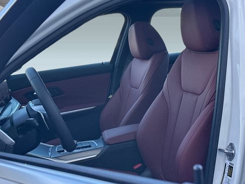 Used 2025 BMW 330i xDrive Sedan w/ Convenience Package image 5