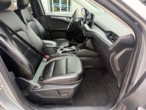 Certified 2024 Ford Escape Platinum AWD/4WD image 13
