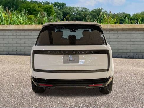 New 2026 Land Rover Range Rover SE image 5