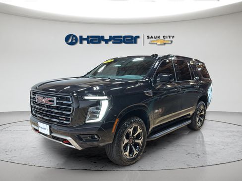 Used 2025 GMC Yukon AT4 AWD/4WD image 3