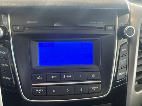 Used 2013 Hyundai Elantra GT FWD image 26