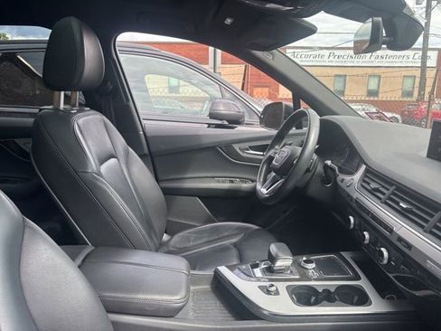 Used 2019 Audi Q7 2.0T Premium w/ Cold Weather Package AWD/4WD image 11