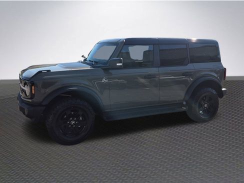 New 2025 Ford Bronco Outer Banks image 2
