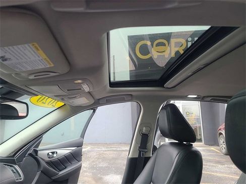 Used 2020 INFINITI Q50 Luxe image 15