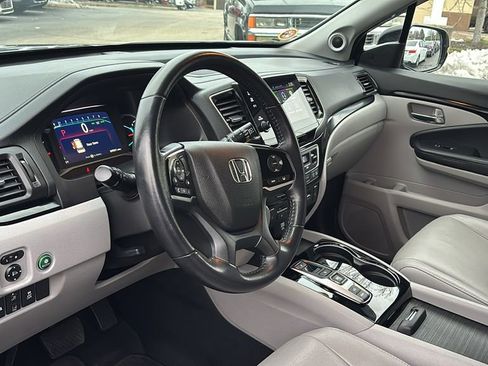 Used 2021 Honda Pilot Touring image 23