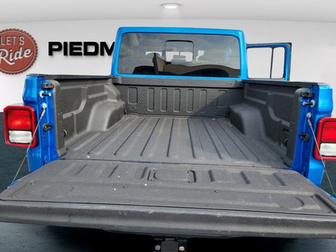 Certified 2024 Jeep Gladiator Sport image 14