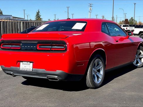 Certified 2022 Dodge Challenger SXT image 12