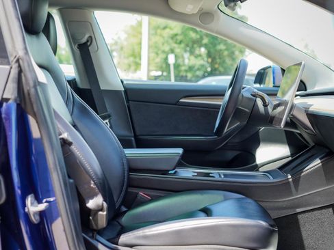 Used 2023 Tesla Model 3 Standard Range RWD image 8