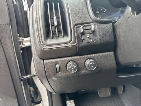 Used 2018 GMC Canyon SLT w/ Driver Alert Package AWD/4WD image 25