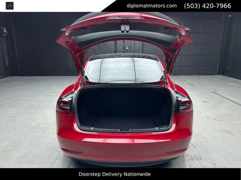 Used 2023 Tesla Model 3 Performance image 39