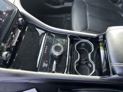 Used 2021 Jeep Grand Cherokee L Limited image 22