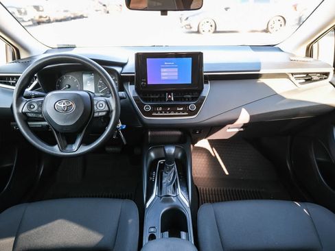 Used 2025 Toyota Corolla LE FWD image 13