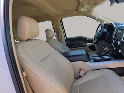 Used 2016 Ford F150 Lariat w/ Equipment Group 502A Luxury AWD/4WD image 26