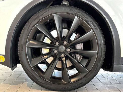 Used 2018 Tesla Model X 75D AWD/4WD image 14