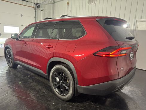 New 2026 Toyota Grand Highlander image 3