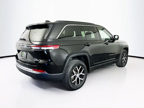 Used 2024 Jeep Grand Cherokee Limited image 9