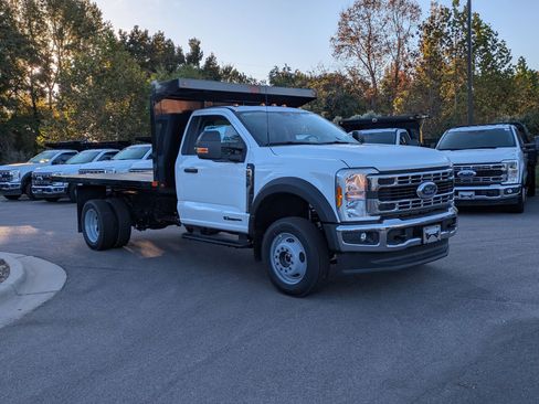 New 2026 Ford F450 XL image 2