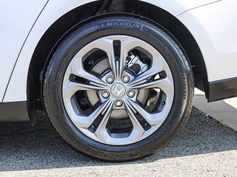 Certified 2024 Honda Accord EX image 8