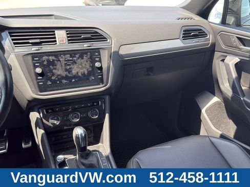 Used 2020 Volkswagen Tiguan SE AWD/4WD image 24