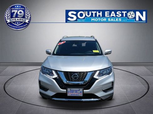 Used 2019 Nissan Rogue SV AWD/4WD image 3