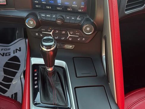 Used 2019 Chevrolet Corvette Stingray Convertible Z51 2LT RWD image 23
