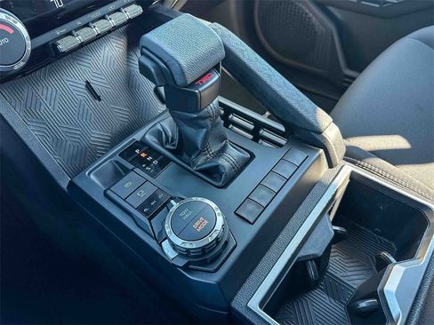 Used 2025 Toyota Tacoma TRD Sport image 34