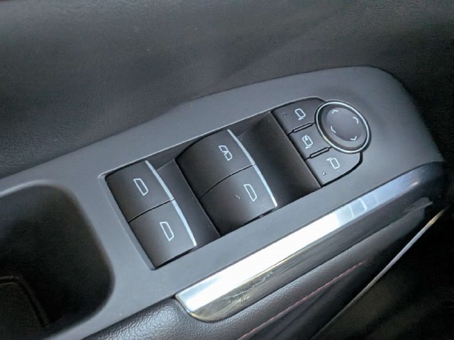 Used 2025 Chevrolet Traverse RS w/ LPO, Floor Liner Package FWD image 25