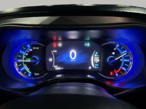 Used 2017 Chrysler Pacifica Touring Plus image 24