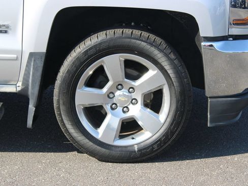 Used 2018 Chevrolet Silverado 1500 LT w/ Texas Edition RWD image 12