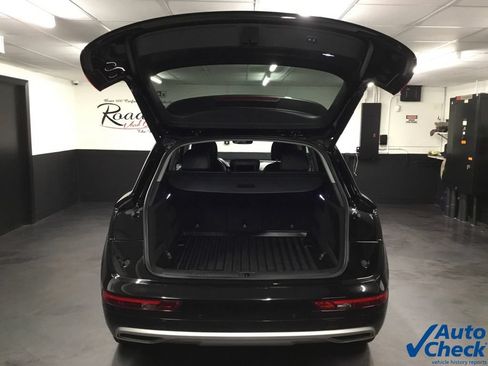 Used 2018 Audi Q5 2.0T Premium Plus w/ Premium Plus Package AWD/4WD image 12
