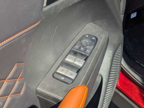 Used 2025 Mitsubishi Outlander 4WD Plug-In Hybrid image 29