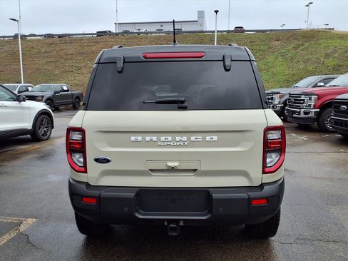 Certified 2025 Ford Bronco Sport Badlands image 5