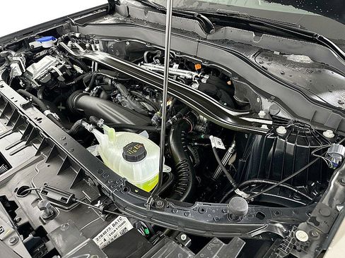 New 2026 Ford Explorer ST-Line w/ ST-Line Street Pack image 19