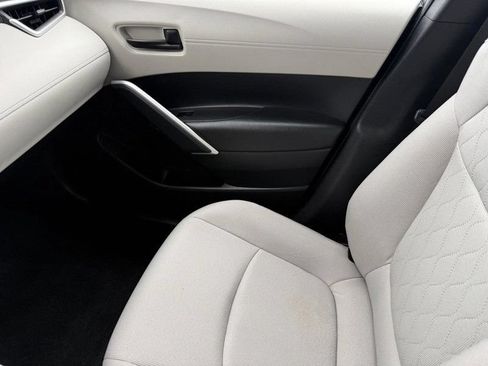 Used 2024 Toyota Corolla Cross L AWD/4WD image 21