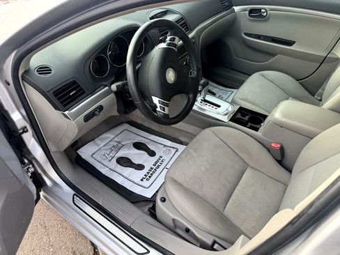 Used 2009 Saturn Aura XE image 10