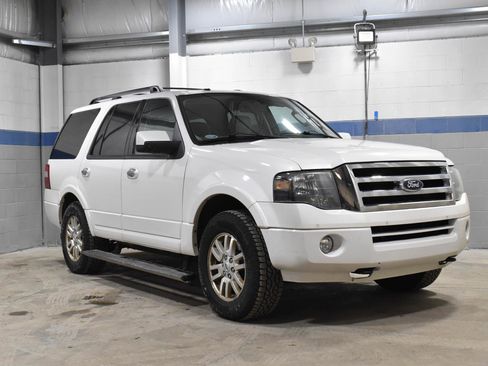 Used 2013 Ford Expedition Limited image 25