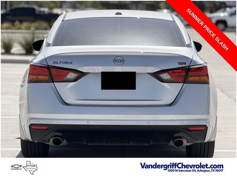 Used 2025 Nissan Altima 2.5 SR FWD image 5