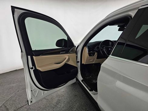 Used 2019 BMW X3 sDrive30i image 19