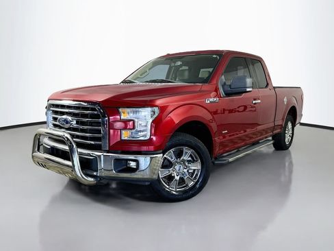 Used 2017 Ford F150 XLT w/ Equipment Group 302A Luxury RWD image 3